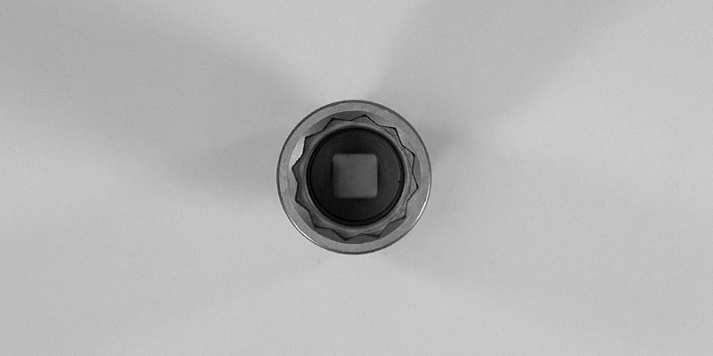 34 mm 12-Point Deepwell Socket - 1/2" Drive