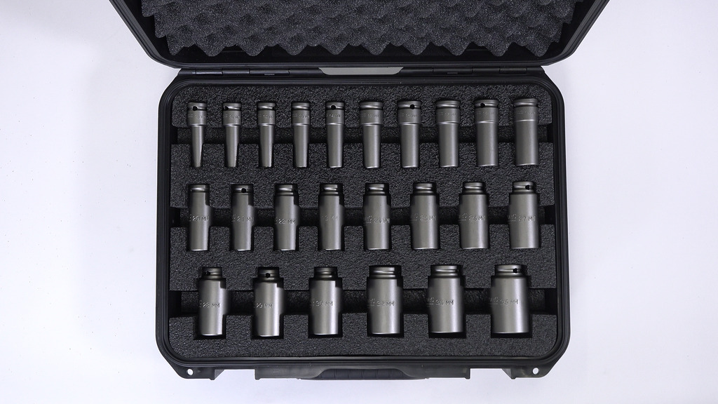 24 Piece Deep Well Socket Set Set Carry Case M10 to M36 HYTORC