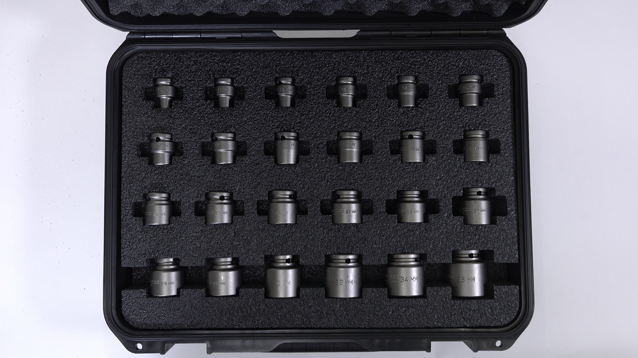 24 Piece Socket Set Set Carry Case M10 to M36 HYTORC